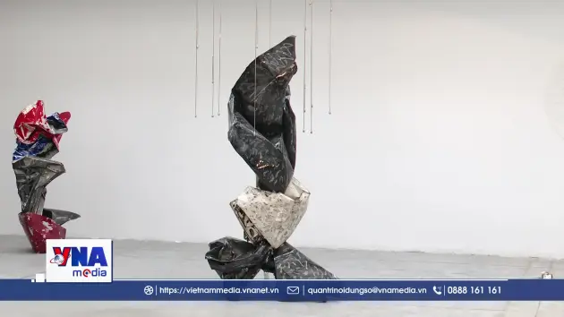 Triển lãm “Tỏa V” - Cuộc đối thoại giữa nghệ thuật và khoa học