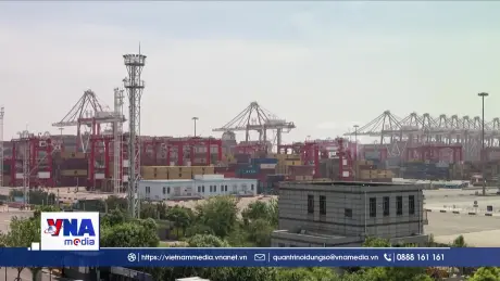 Trung Quốc lập kỷ lục mới về kim ngạch xuất nhập khẩu