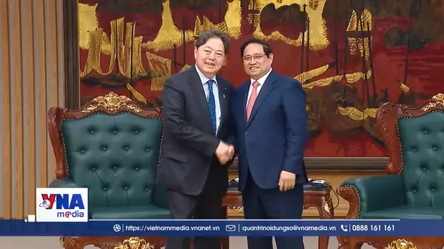 Thủ tướng tiếp Bộ trưởng Nội vụ và Truyền thông Nhật Bản