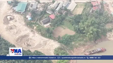 Khởi tố 3 đối tượng tổ chức khai thác cát trái phép trên sông Hồng