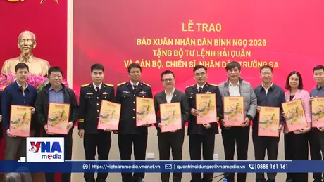 Thắm đượm tình quân dân qua những tờ báo Xuân tặng các chiến sĩ hải đảo