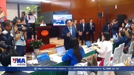 Thủ tướng thăm Trung tâm Báo chí Đại hội XIV của Đảng