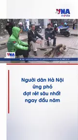 Người dân Hà Nội ứng phó đợt rét sâu nhất ngay đầu năm