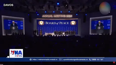Tổng thống Mỹ ký hiến chương “Hội đồng Hòa bình” tại Davos