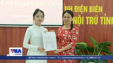 Gieo mầm những “hạt giống đỏ” trên ghế nhà trường