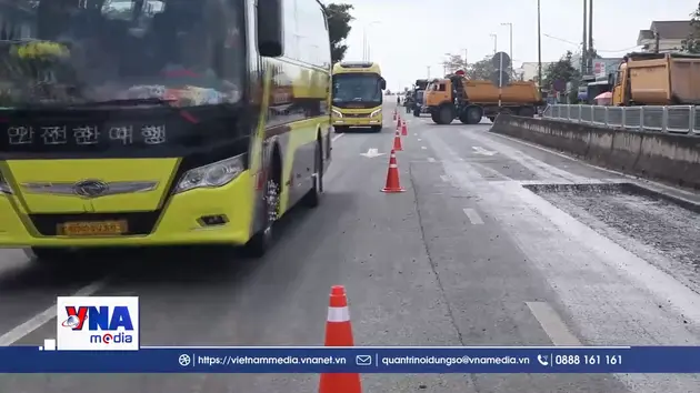 Khắc phục hư hỏng trên Quốc lộ 1A đoạn qua tỉnh Cà Mau