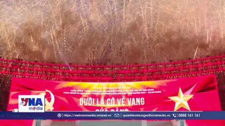 Mãn nhãn màn trình diễn pháo hoa chào mừng thành công Đại hội XIV của Đảng