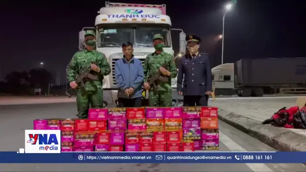 Quảng Ninh: Lợi dụng vận chuyển container, mua bán trái phép pháo xuyên biên giới