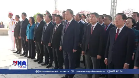 Tổng Bí thư Tô Lâm dâng hương các địa chỉ đỏ tại Hà Tĩnh