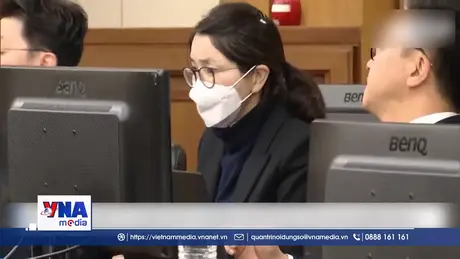 Cựu Đệ nhất phu nhân Hàn Quốc lĩnh án 20 tháng tù giam