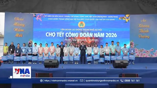 Mang Tết đủ đầy đến với người lao động Thủ đô