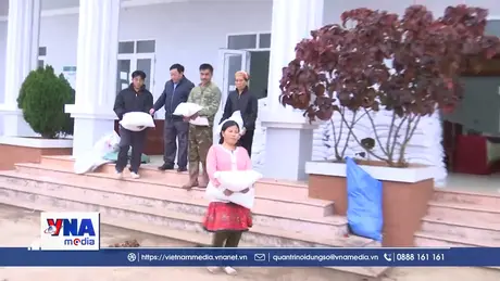 Hỗ trợ gạo cứu đói cho hộ nghèo dịp Tết Nguyên đán