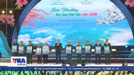 Đồng chí Lê Minh Hưng dự chương trình “Xuân Biên phòng ấm lòng dân bản”