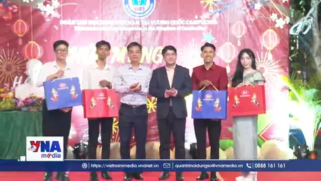 Vui đón Tết sinh viên cùng Đoàn Lưu học sinh Việt Nam tại Campuchia