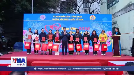 Khi công nhân đón Tết sớm