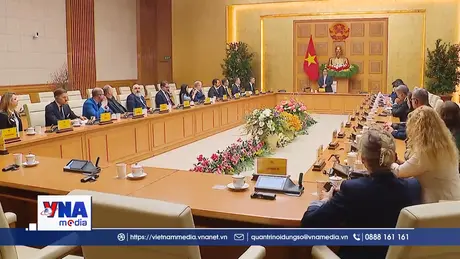 Thủ tướng làm việc với Đoàn doanh nghiệp Thuỵ Sĩ và châu Âu