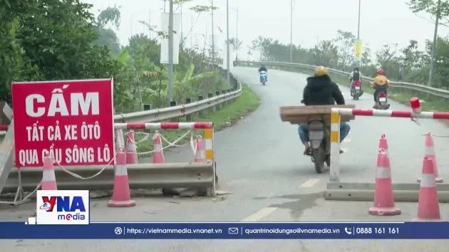 Người dân mong muốn cầu Sông Lô sớm được sửa chữa