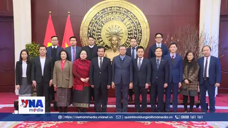 Thắt chặt tình hữu nghị Việt – Lào dịp Tết Bính Ngọ