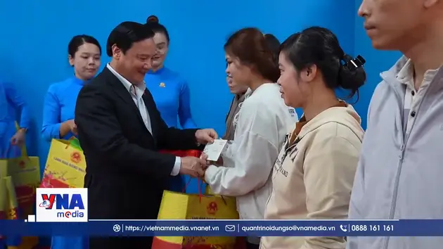 Phó Chủ tịch Quốc hội Nguyễn Khắc Định chúc Tết tại Khánh Hòa