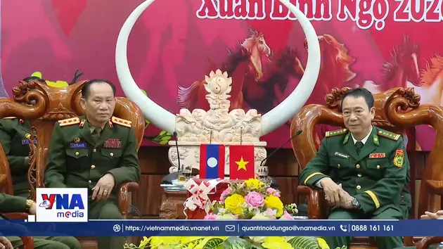 Thắt chặt tình đoàn kết Việt Nam – Lào