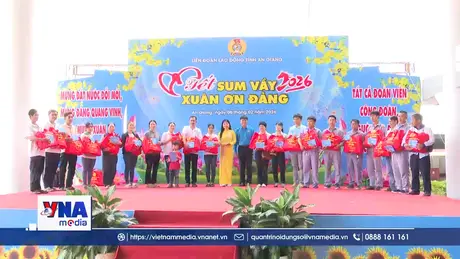 Công nhân, người lao động quê hương Bác Tôn vui đón 