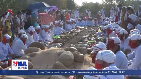 Đồng bào Chăm Bàni rộn ràng đón Tết Ramưwan