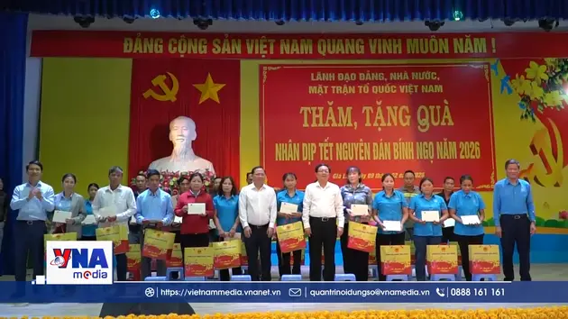 Phó Thủ tướng Hồ Quốc Dũng tặng quà Tết tại Gia Lai