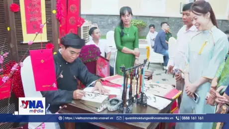 Giữ gìn bản sắc văn hóa và thúc đẩy tình đoàn kết Việt Nam - Campuchia