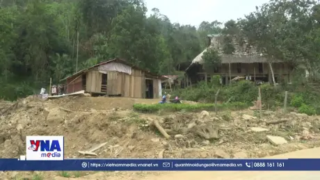 Người dân vùng lũ ở Thanh Hóa chuẩn bị đón Tết