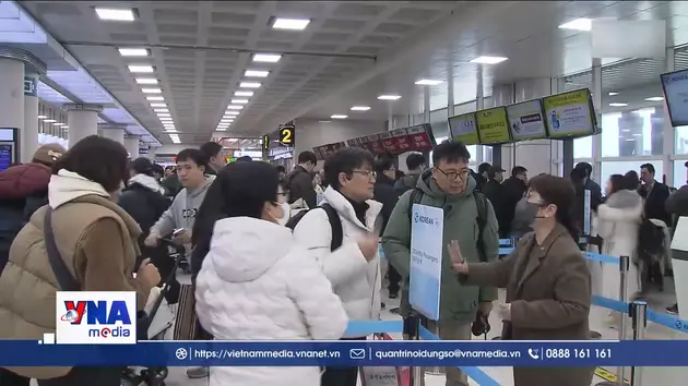 Hàng chục nghìn hành khách bị mắc kẹt trên đảo Jeju của Hàn Quốc