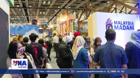 Nhìn từ Malaysia: Hội chợ thương mại nâng tầm hàng hóa Việt