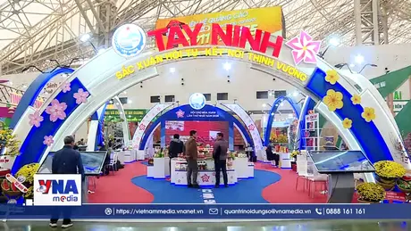 Thực phẩm Tết đắt khách tại Hội chợ Mùa Xuân