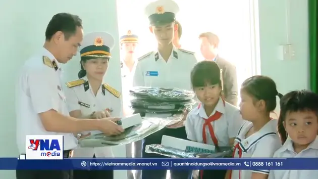 Xuân chung tay giữ biển - Ấm tình quân dân