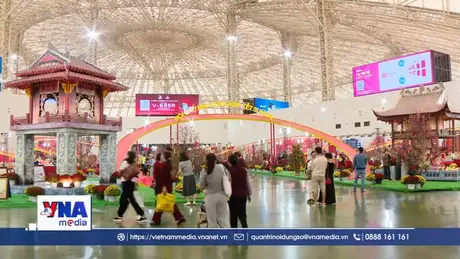 Rộn ràng ngày cuối Hội chợ mùa xuân