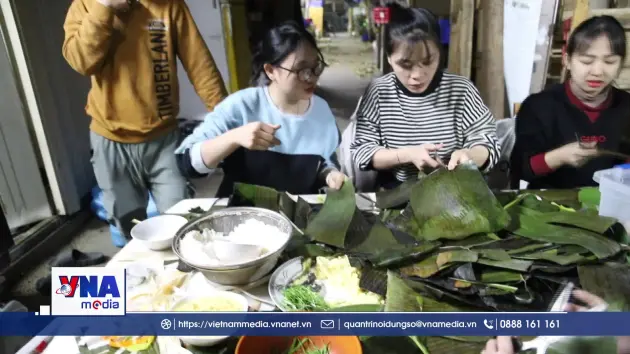 Giữ lửa Tết nơi nông trang Israel