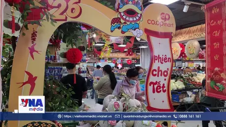 Hàng hóa dồi dào, sức mua tăng mạnh trong những ngày cận Tết