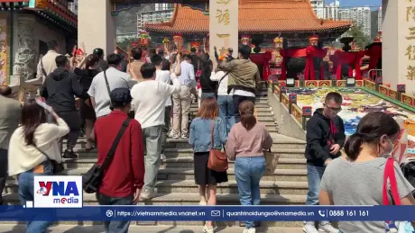 Tục lễ chùa đầu năm của người dân Hong Kong (Trung Quốc)