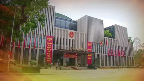 Hoàn thiện thể chế để bảo vệ sức khoẻ nhân dân