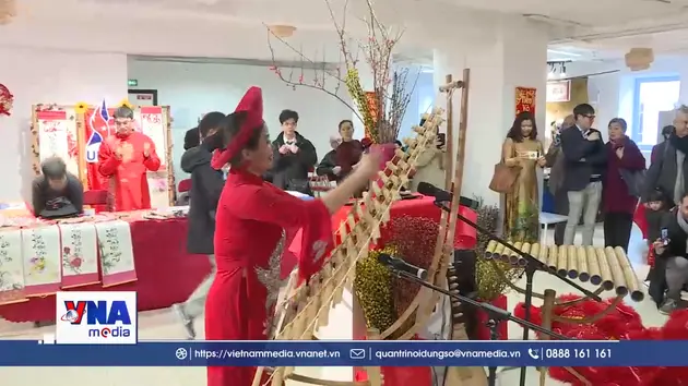 Chợ Xuân lan tỏa văn hóa Việt Nam giữa lòng nước Pháp