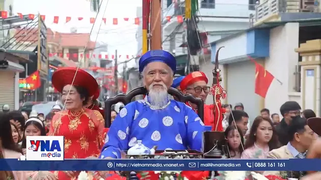 Độc đáo lễ rước “cụ thượng” tại lễ hội Tiên Công