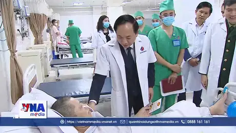 Trưởng ban Tuyên giáo và Dân vận Trung ương thăm, chúc mừng ngày Thầy thuốc Việt Nam 27/2