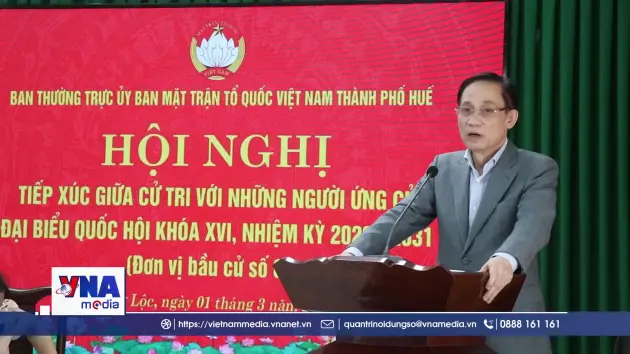 Bộ trưởng Bộ Ngoại giao Lê Hoài Trung tiếp xúc cử tri tại Huế