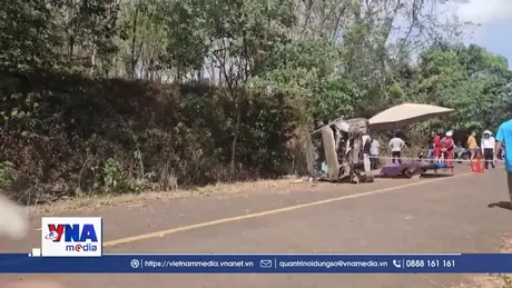 Lật xe ô tô khiến 2 người tử vong tại Đồng Nai