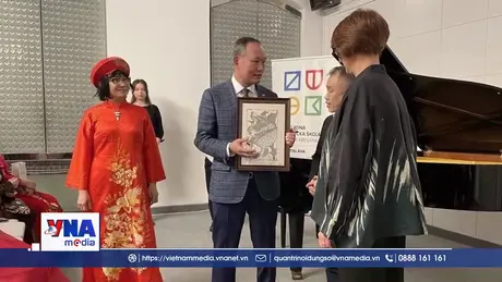 Tiếng đàn nối nhịp cầu hữu nghị Việt Nam - Slovakia