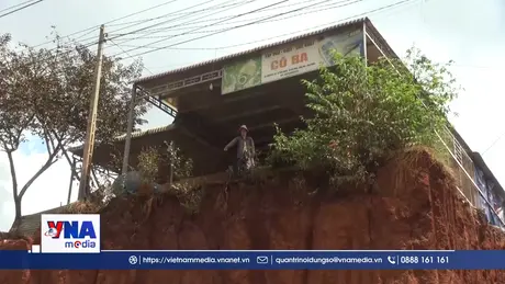 Đồng Nai: Đường ĐT.753 nâng cấp, nhiều căn nhà bỗng bị “treo” trên mép vực