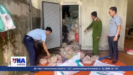 Thanh Hóa: Phát hiện, thu giữ 4 tấn thực phẩm không rõ nguồn gốc