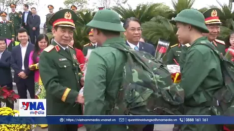 Đại tướng Phan Văn Giang động viên tân binh Cao Bằng