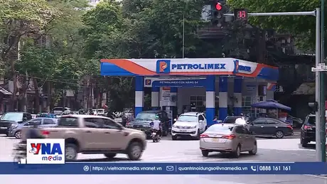 Giá xăng tăng hơn 2.000 đồng một lít, giá dầu lên cao nhất trong nhiều năm