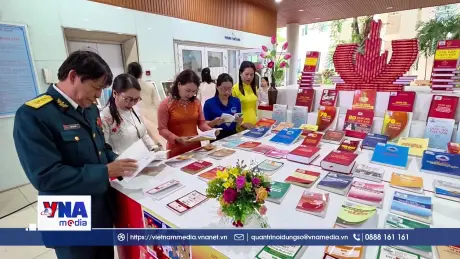 Đà Nẵng trưng bày sách chào mừng bầu cử Quốc hội khóa XVI