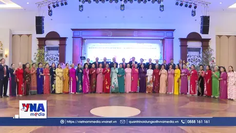 Lan tỏa văn hóa Việt Nam tại Lào qua tà áo dài